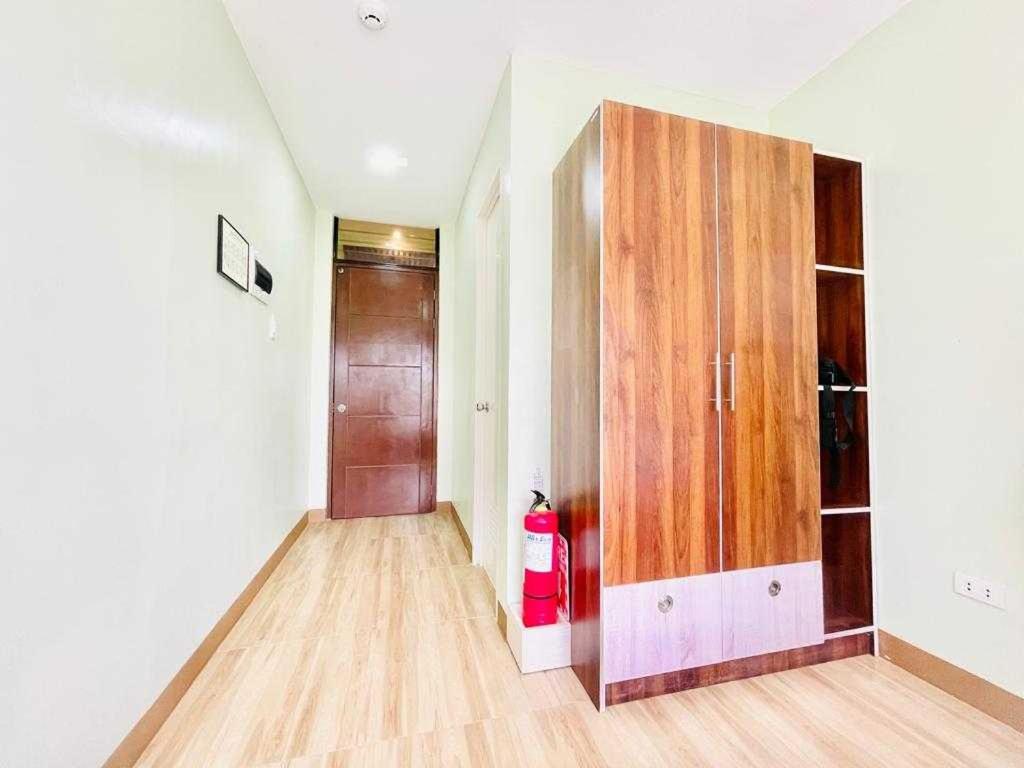 Oyo 1008 Armond Bed And Breakfast 막탄 외부 사진