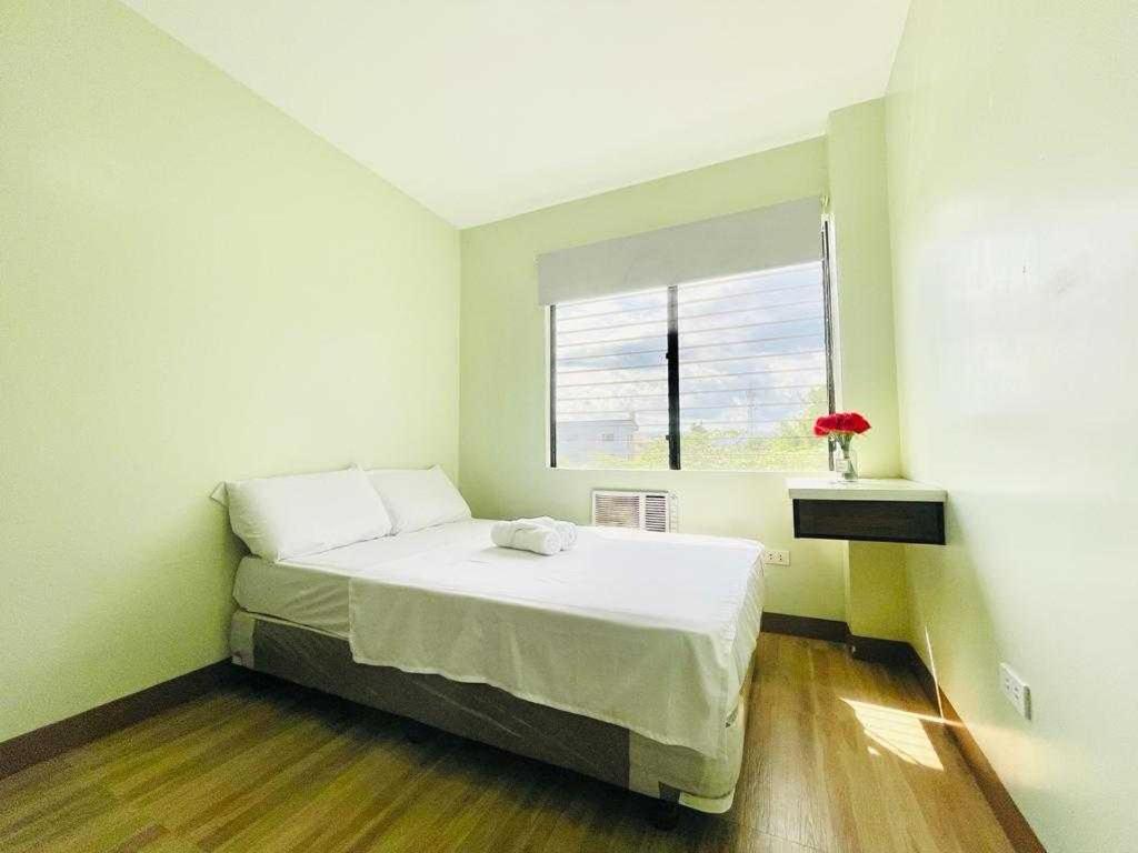 Oyo 1008 Armond Bed And Breakfast 막탄 외부 사진
